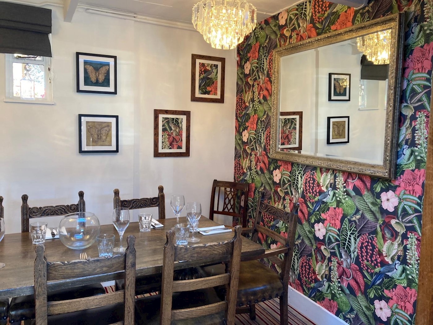 The Three Crowns, Wisborough Green, RH14 0DX