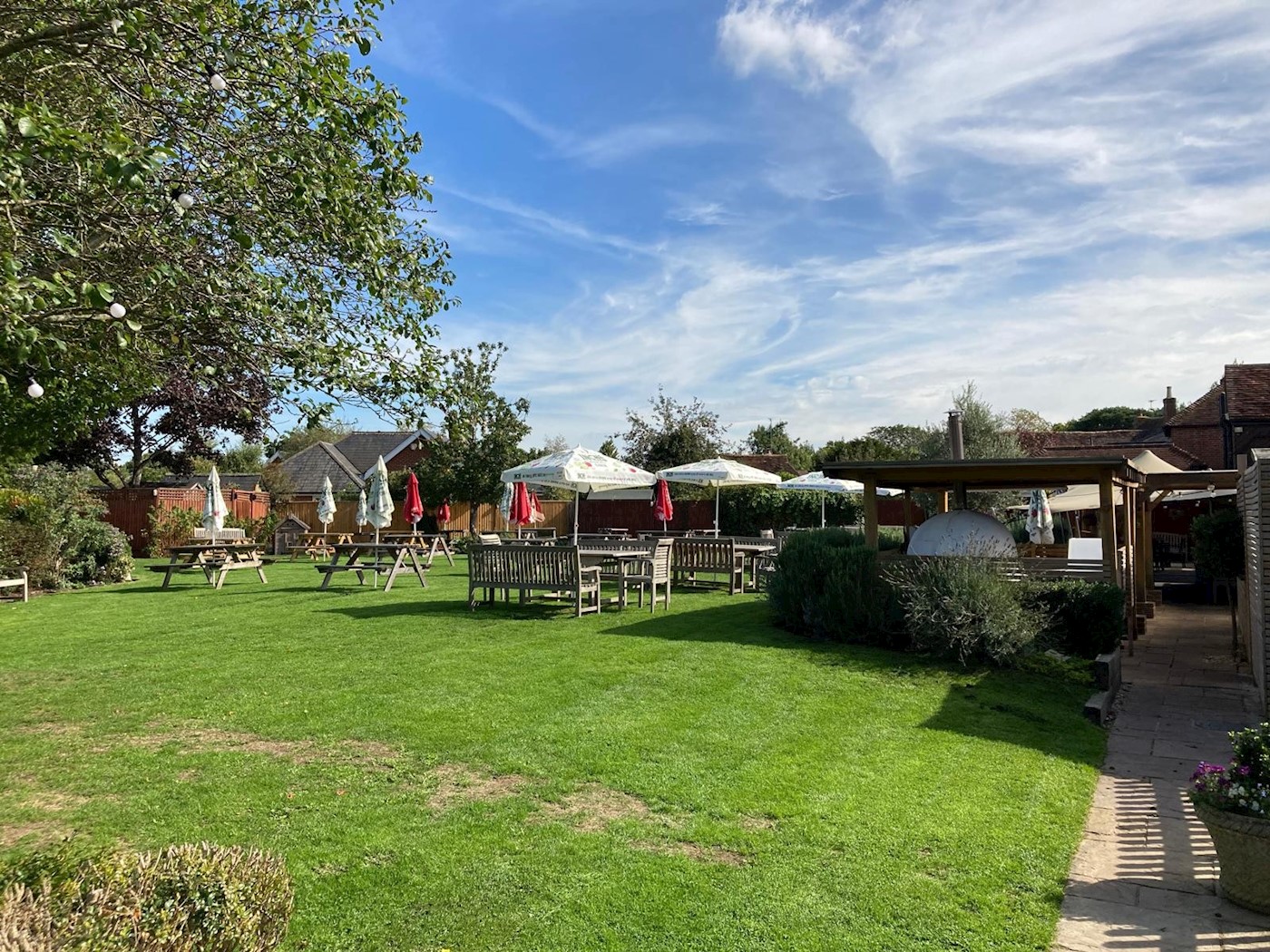 The Three Crowns, Wisborough Green, RH14 0DX