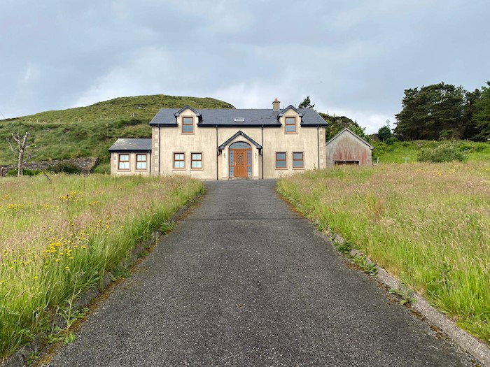 Croaghlin, Teelin, Carrick, Co. Donegal, Ireland