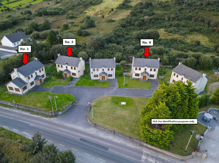 1, 2 & 4 Station Close, Meenderrygamph, Co. Donegal, Irlanda