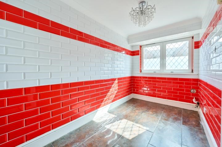 26 Credon Road, London, SE16