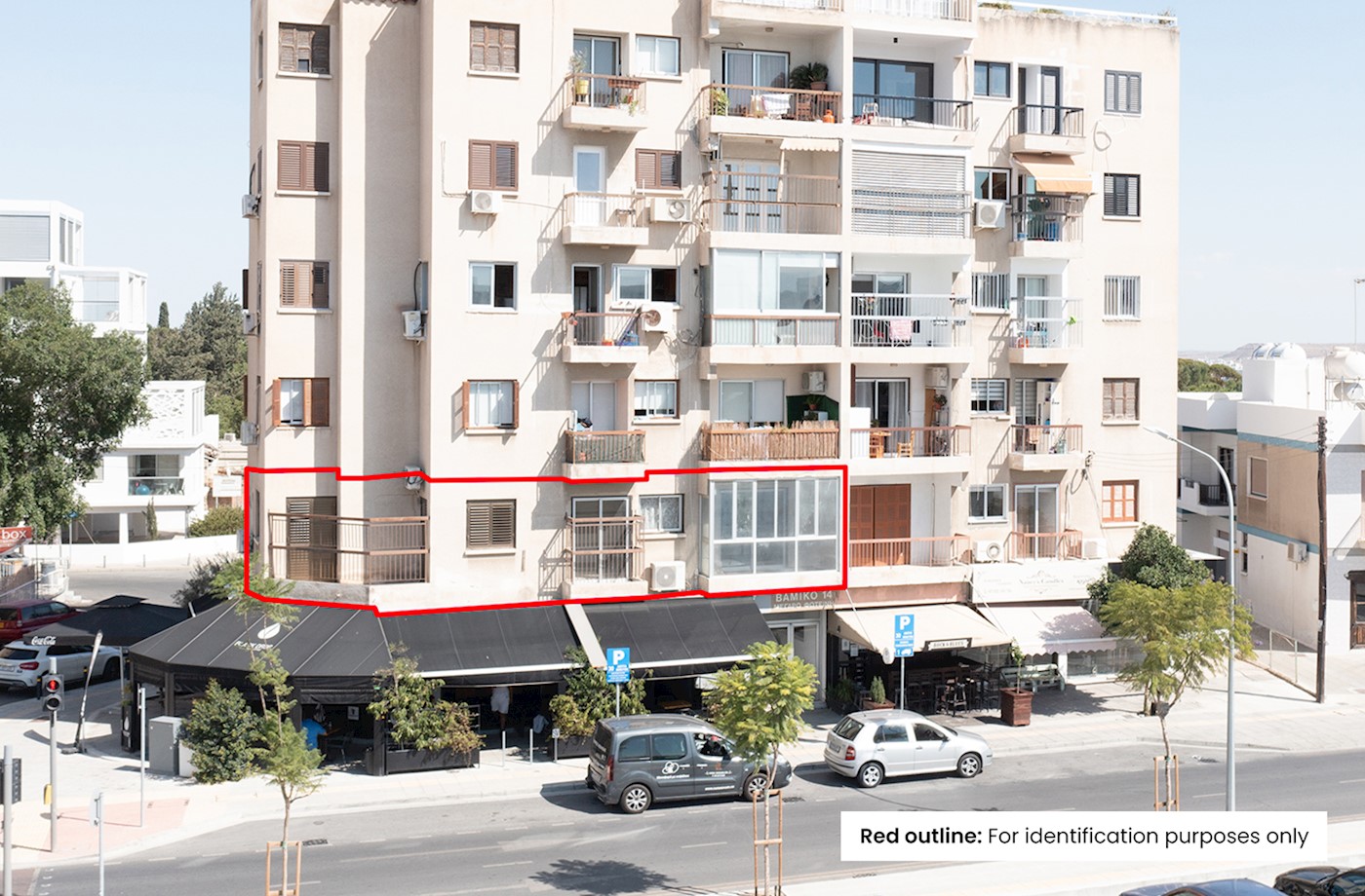 Three bedroom apartment in Agion Constantinou and Elenis (parish), Nicosia 1/12