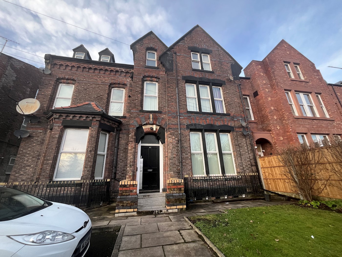 Flat 1a, 43 Bentley Road, Liverpool, L8 0SY 1/4