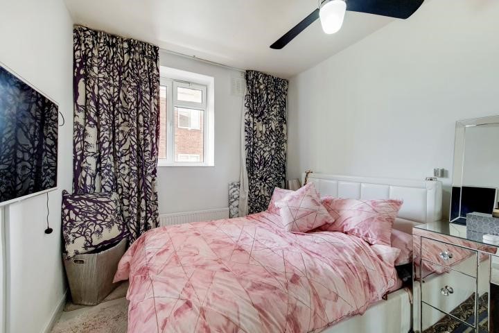 9 Cotman House, Townshend Estate, St. John's Wood, NW8 6JP