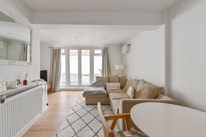 Ashbourne Road, Mitcham, Surrey, CR4