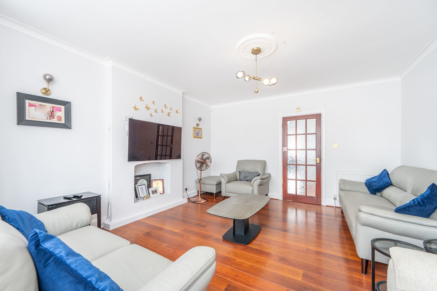 Detached House with Generously Arranged Living Space