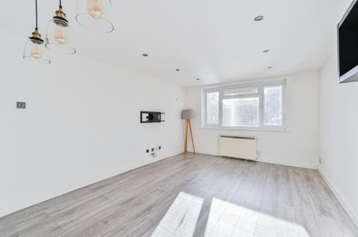 Brighton Court, West Hill, London, SW15