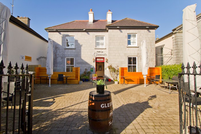 Property known as Gleesons Townhouse and Restaurant, The Square, Ardnanagh, Co. Roscommon, Ιρλανδία