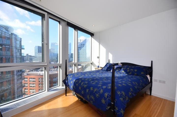 Fairmont Avenue, London, E14