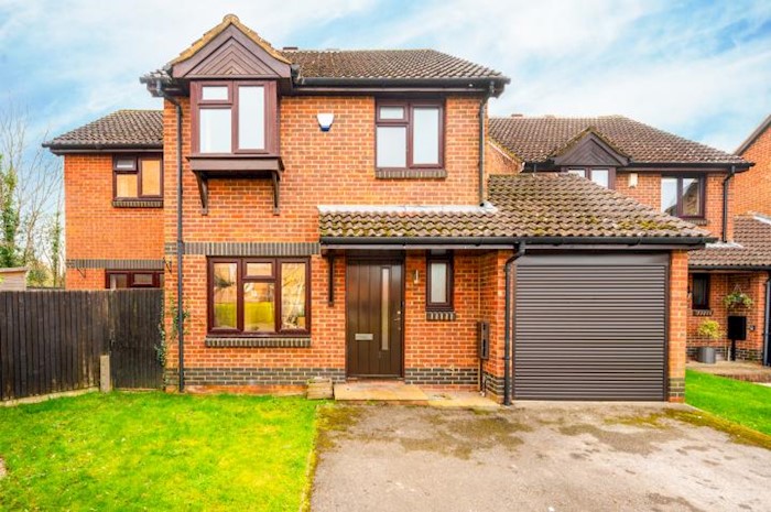 11 Shetland Close, Guildford, Surrey, GU4, United Kingdom