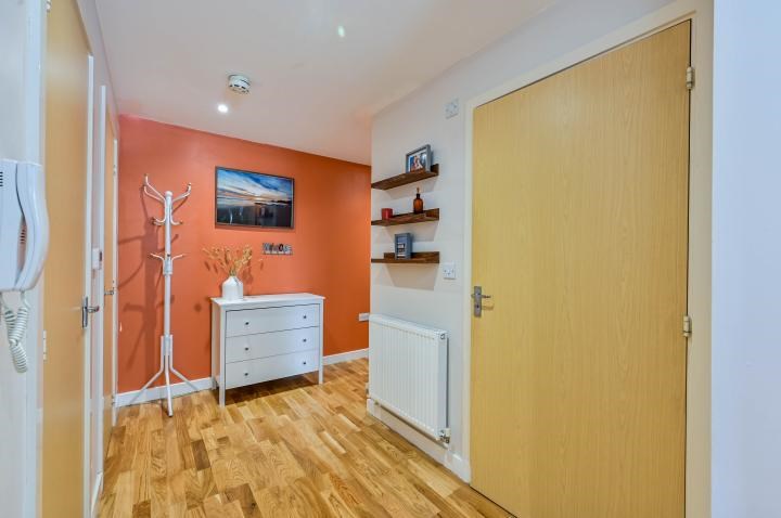 Aits View, Victoria Avenue, West Molesey, Surrey, KT8
