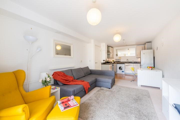 Ground Floor Flat 15 Elswick Street SW6 2QR Ground Floor Flat 15 Elswick Street SW6 2QR