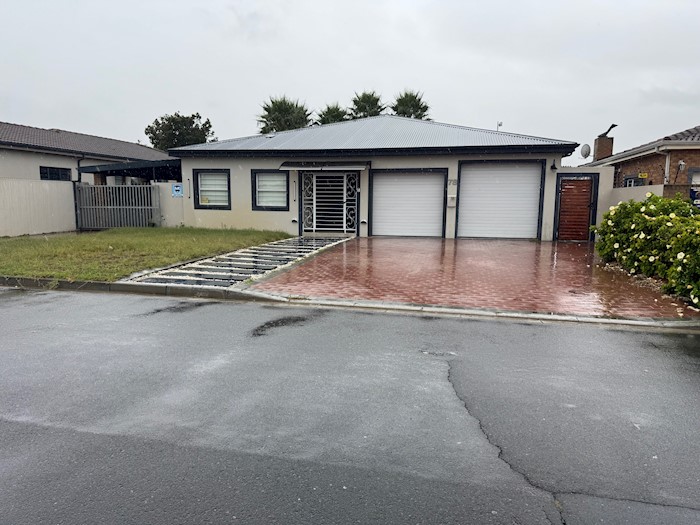 Sonkring, Brackenfell, South Africa