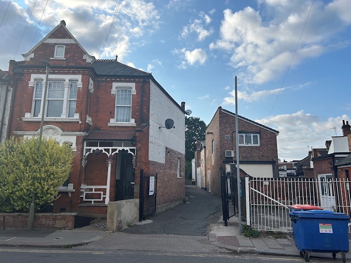 Scrap Yard, 1b Manor Park Crescent, Edgware, HA8 7NL, United Kingdom