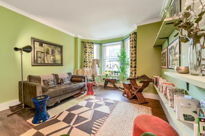 Bright One Bedroom Flat in Stunning Period Building