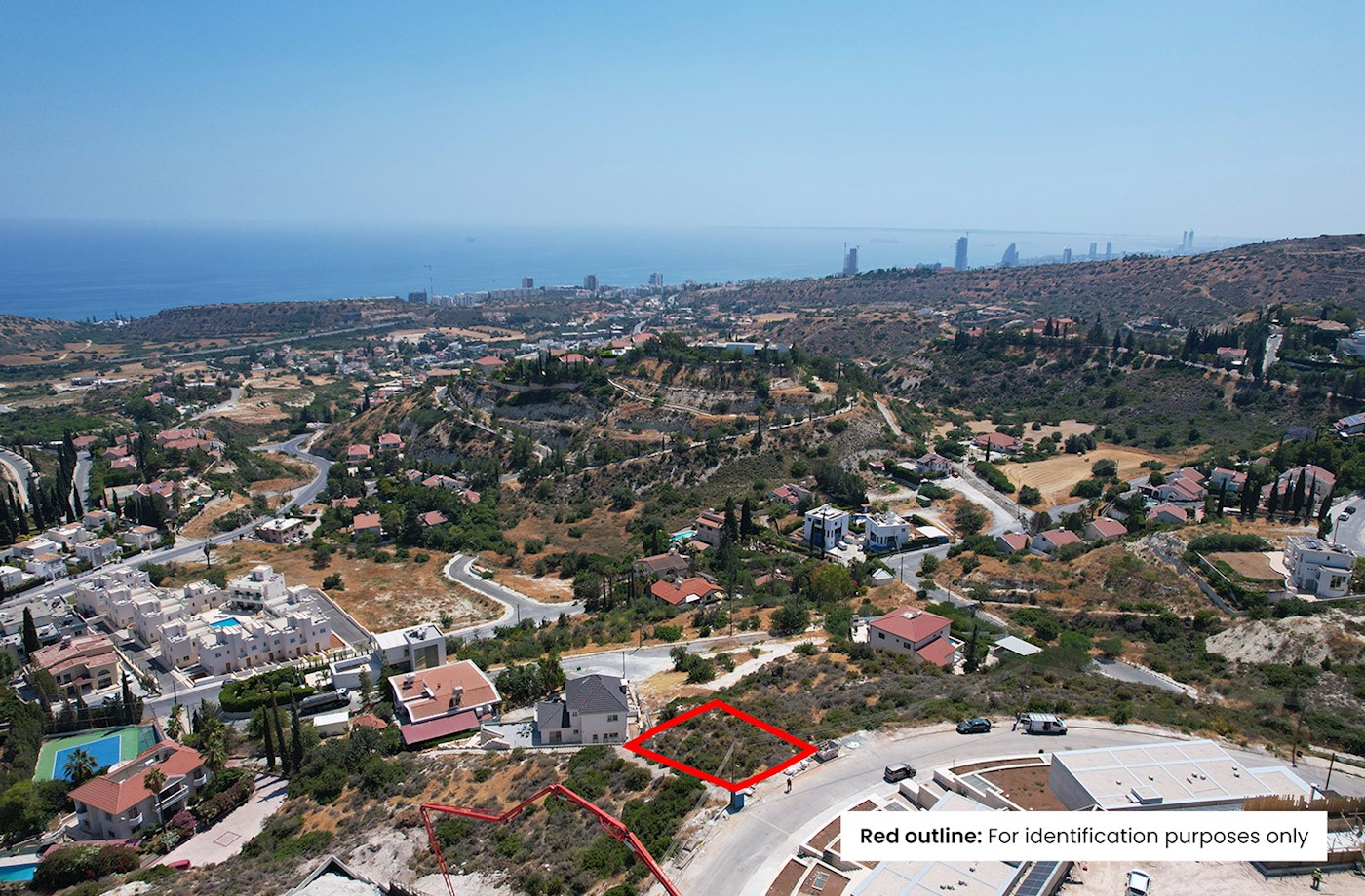 Residential plot in Agios Tychon, Limassol 1/4