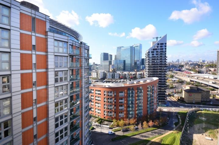 Fairmont Avenue, London, E14