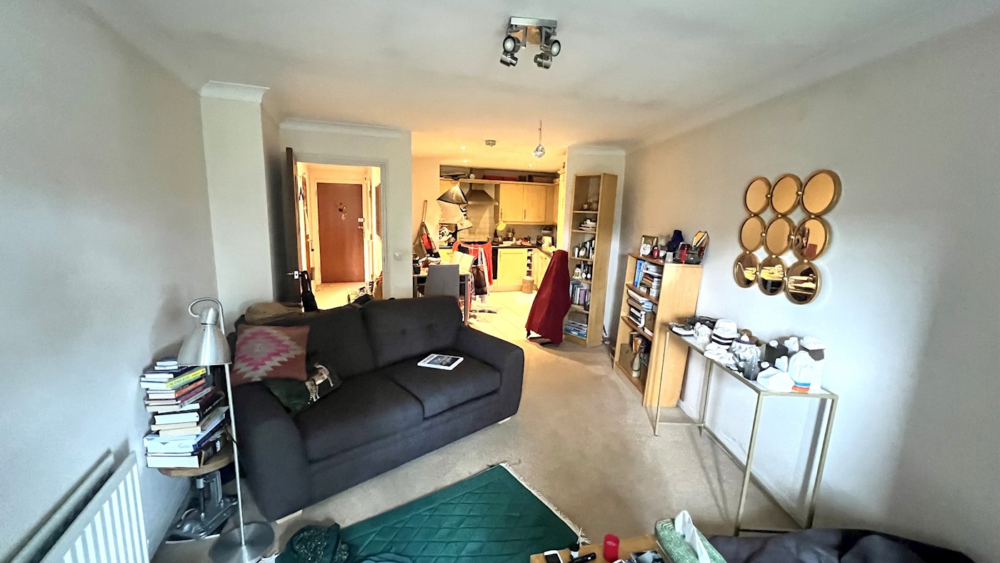 22 Aveley House, Iliffe Close, Reading, RG1 2QF