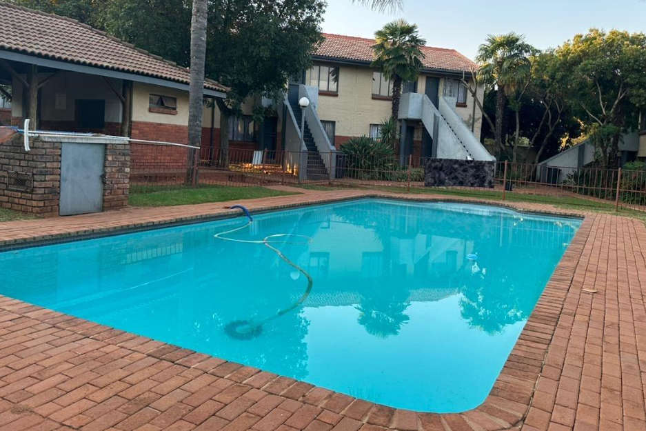 Unit 57, Student Rooms, 563 Tom Claridge Avenue, Philip Nel Park, Gauteng, South Africa 1/7