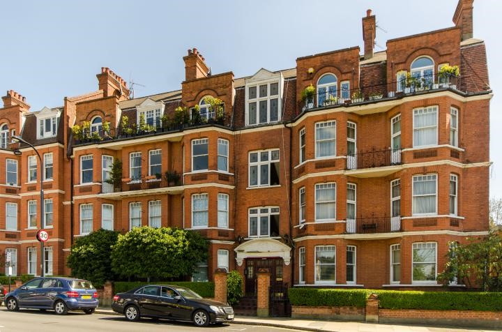 7 Burgess Park Mansions, Fortune Green Road, London, NW6 1DP 1/8