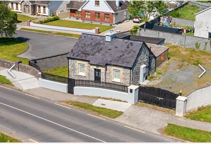 Parkstown Lodge, Trim Road, Ballivor image 2