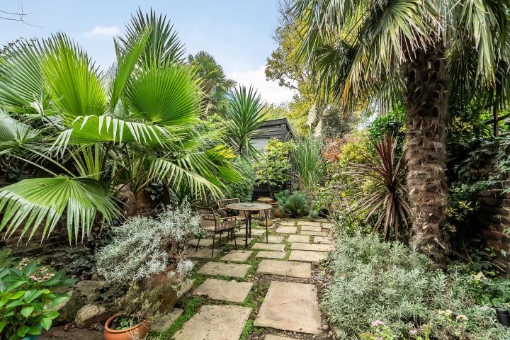 Lillie Road, London, SW6