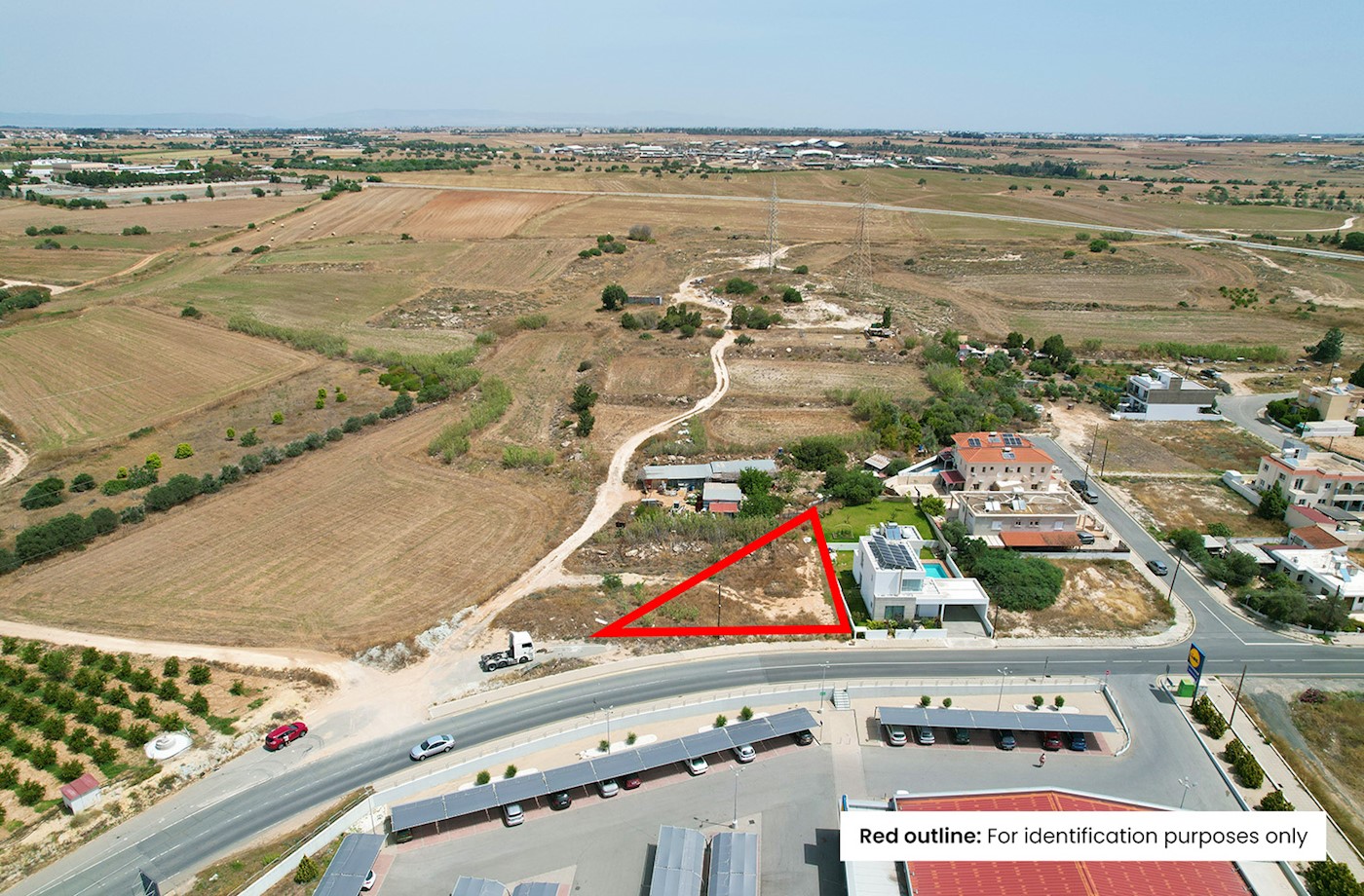 Residential plot in Ormidia, Larnaca 1/3