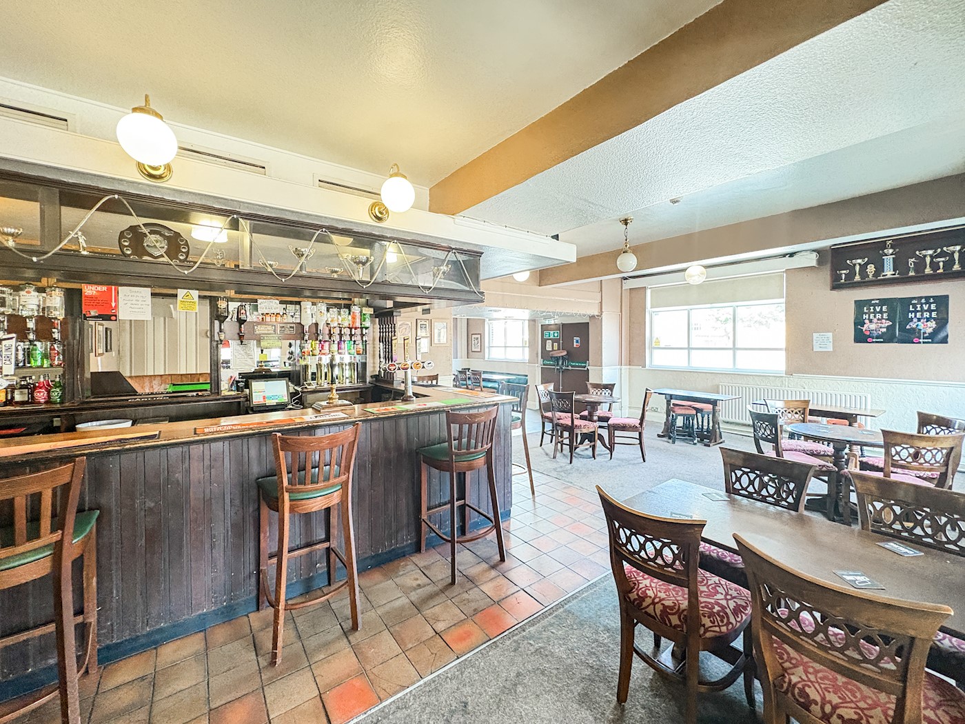 Smokers Arms, Albion Street, Grimsby, DN32 7DX