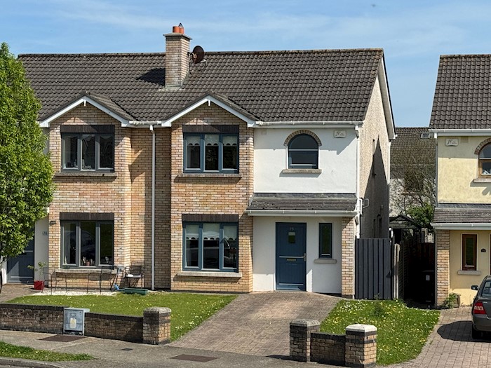 75 College Wood Manor, Clane, Co. Kildare, Ireland