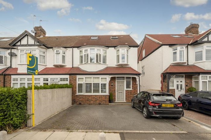 11 Meadow Close, London, SW20, Reino Unido