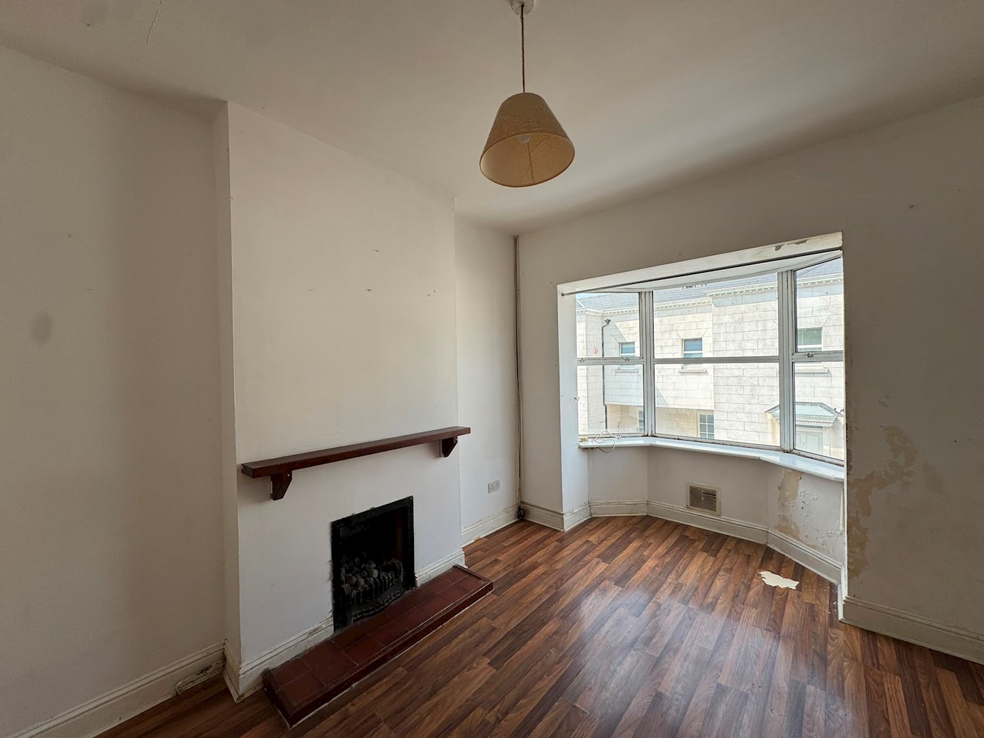 Apts 1 & 2, Dunbur House, Seapoint Road image 5