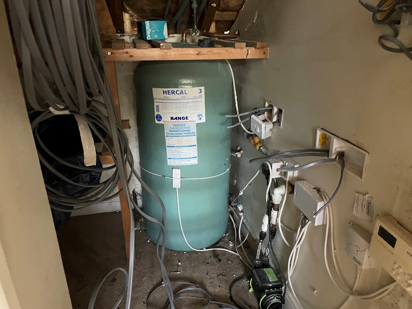 Brook Nook, Lake View Road, Felbridge, East Grinstead, RH19 2QF