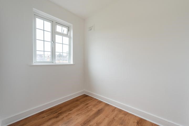 12 Elder Gardens, London, SE27 9TJ