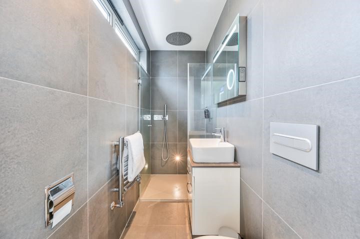 Orbis Wharf, Bridges Court Road, London, SW11