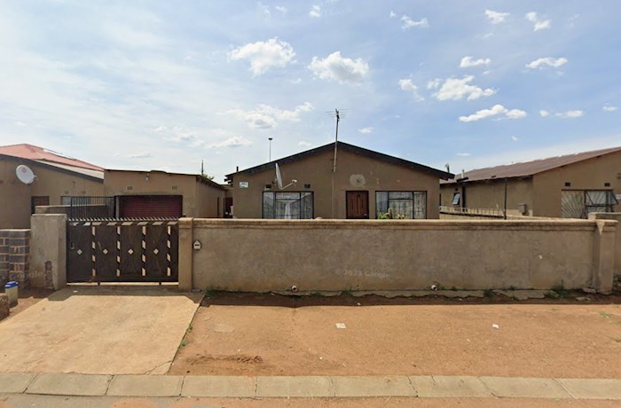 2949 Modiwani Street, Likole Ext1, South Africa