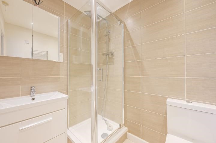 Fishguard Way, London, E16