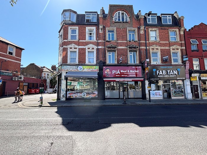 Flat A, 155 High Road, NW10 2SG, United Kingdom