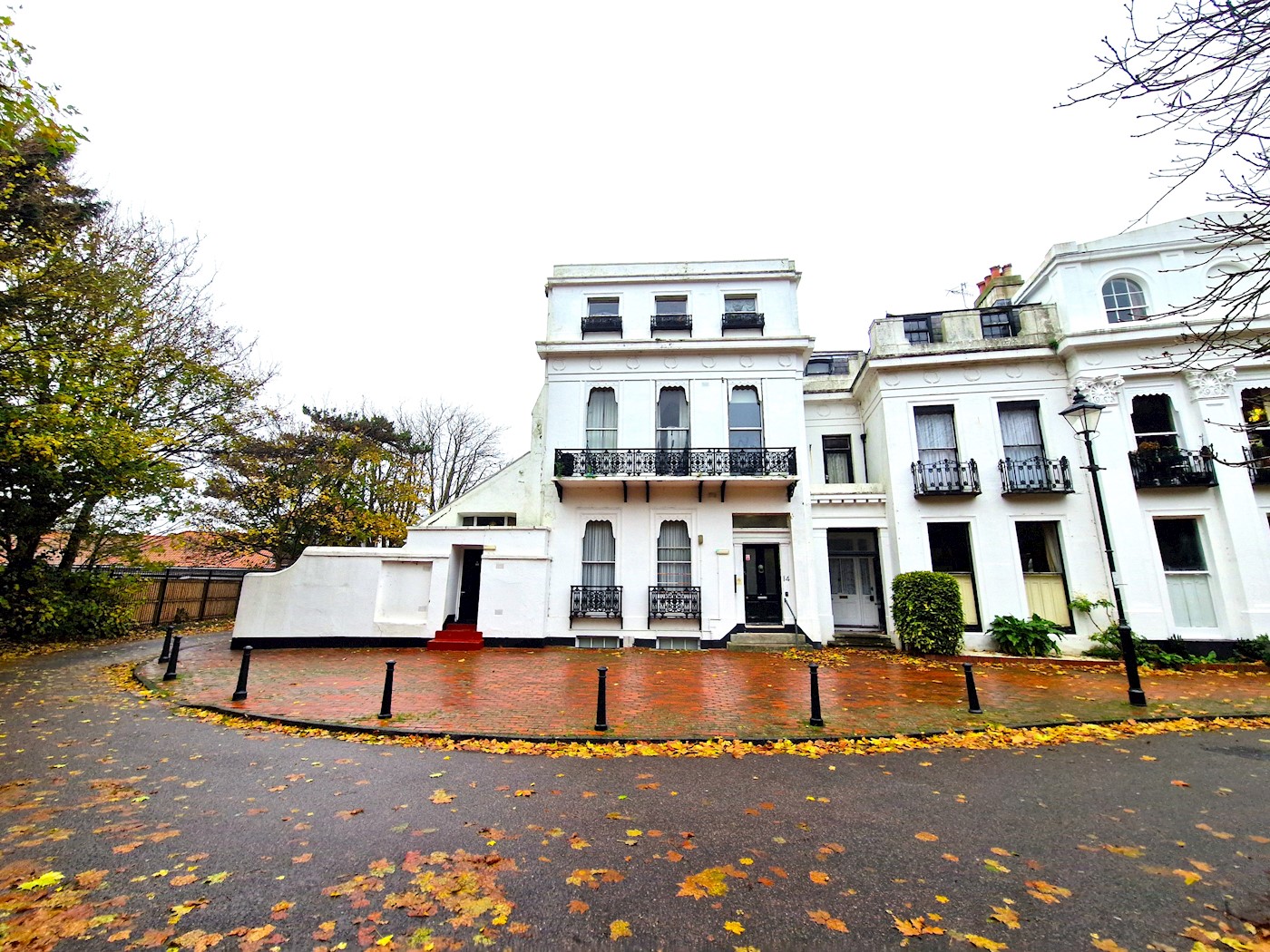 Flat 5, 14 Park Crescent, Worthing, BN11 4AH 1/13