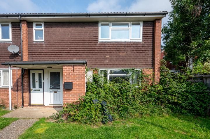 Baird Drive, Wood Street Village, Guildford, Surrey, GU3 1/8