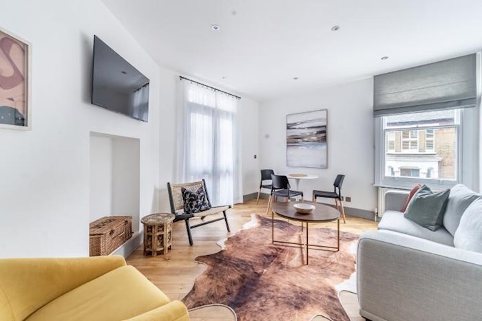 Cremorne Mansions, 39 Cremorne Road, London, SW10, United Kingdom