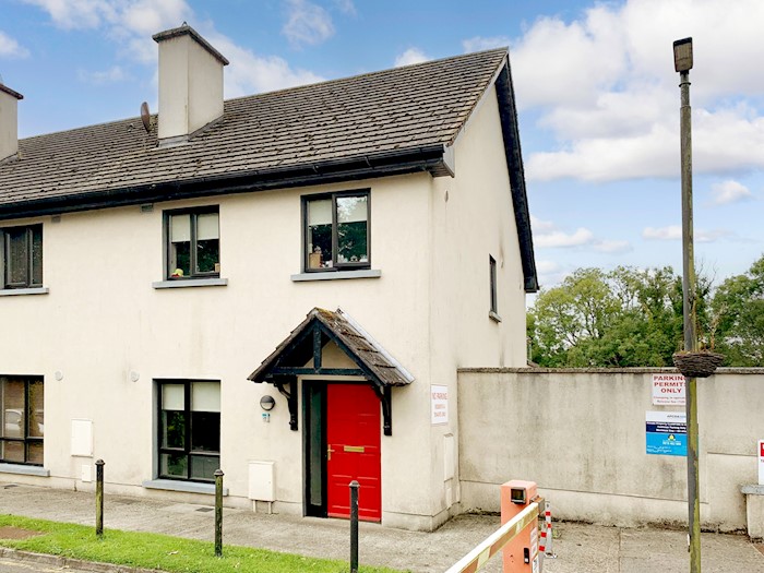 27 Church Lane, Moate, Co. Westmeath, Ireland