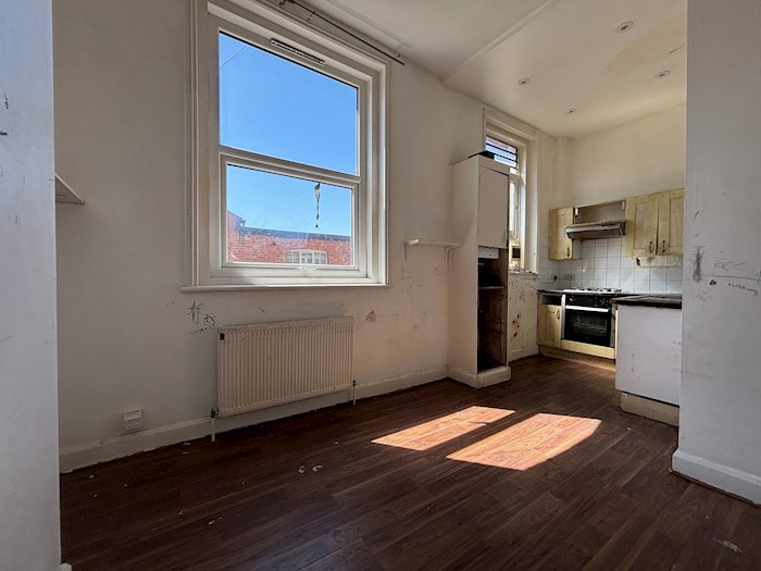 Flat A, 155 High Road, Willesden Green, NW10 2SG, Reino Unido