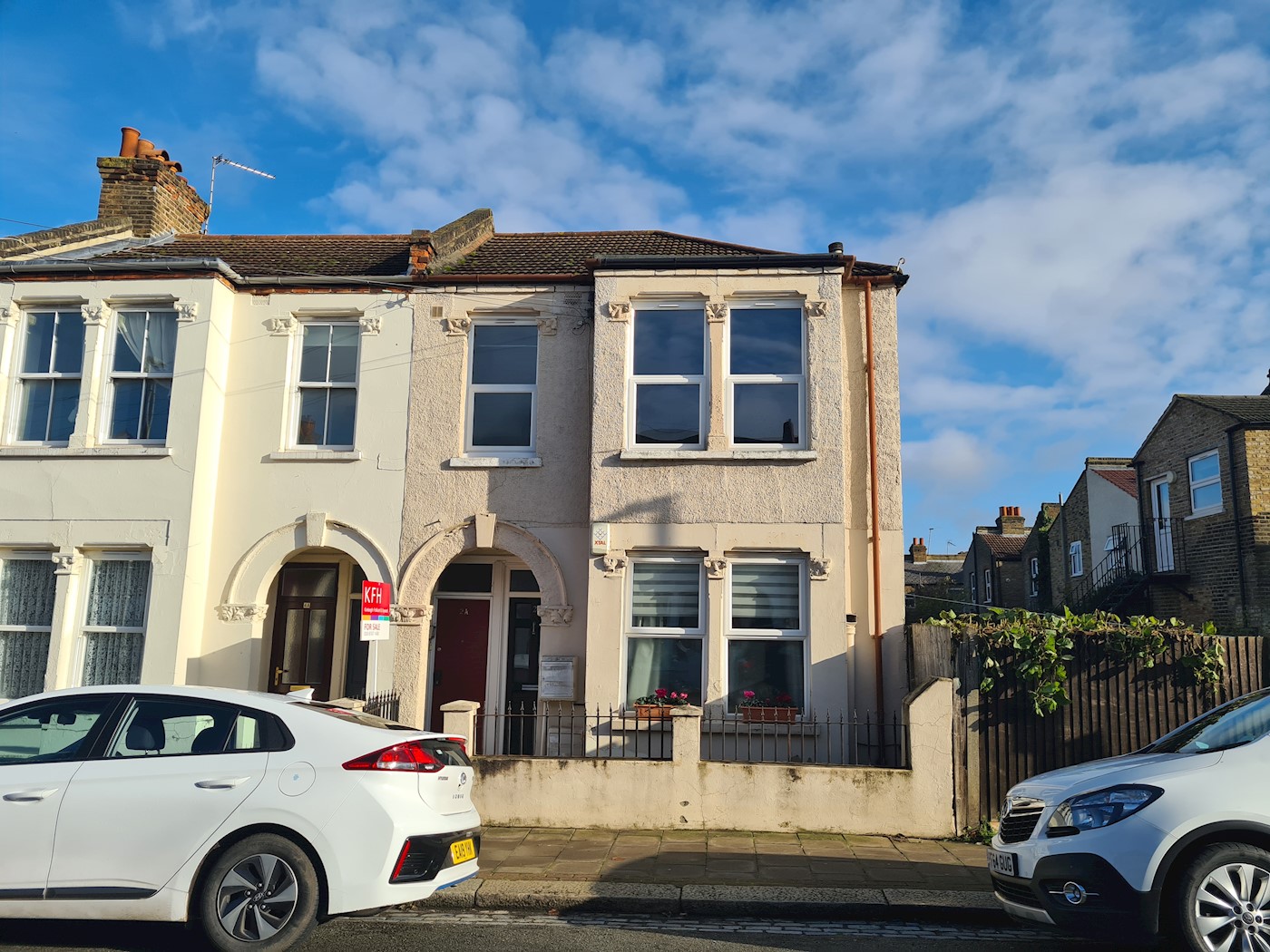 2a Pevensey Road, Tooting, SW17 0HW 1/8