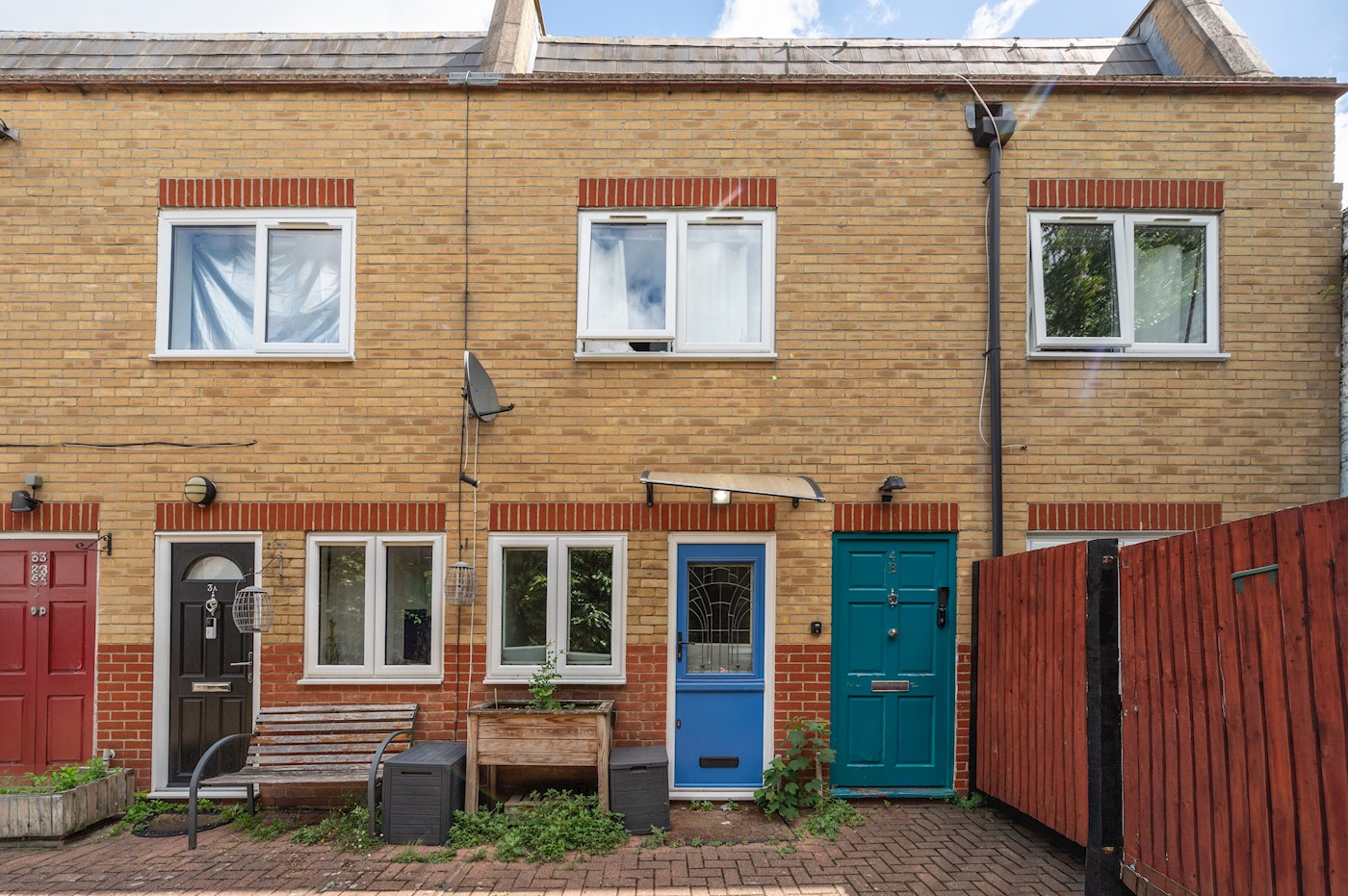 Bright and Spacious One Bedroom Ground Floor Flat