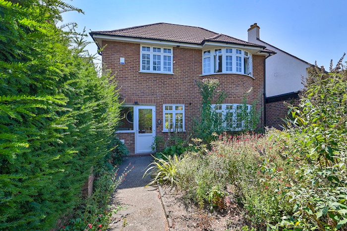 Park Road, Hampton, Middlesex, TW12, United Kingdom