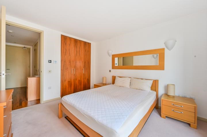New Providence Wharf, 1 Fairmont Avenue, London, E14