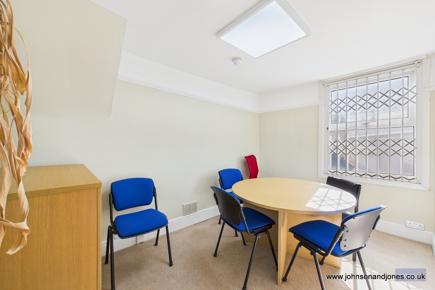 124a Guildford Street, Chertsey, KT16 9AH