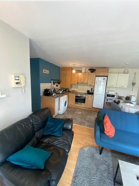 Apartment 30, Block 3, Eaton Terrace image 4