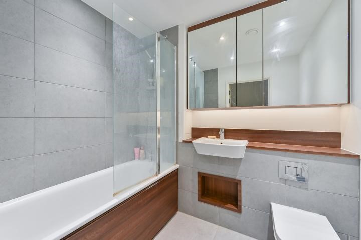 22 Westmead Court, Adenmore Road, London, SE6