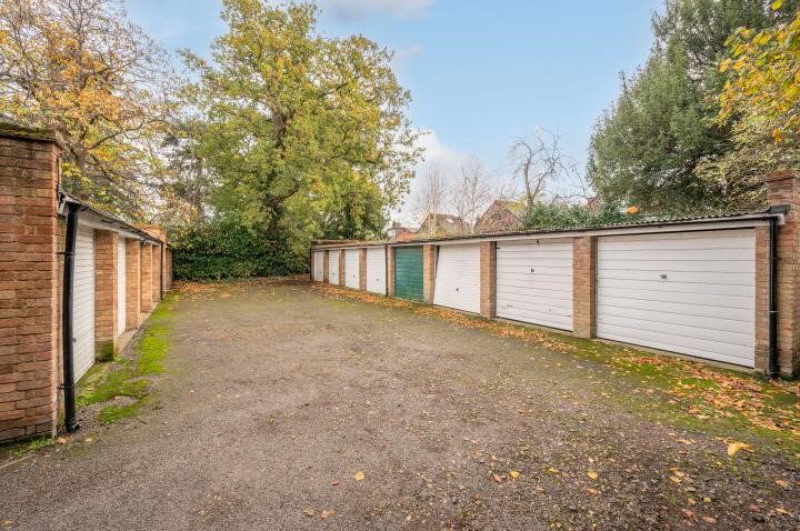 Brighton Court, West Hill, London, SW15